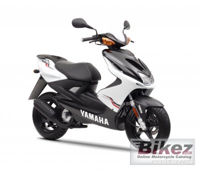 2011 Yamaha Aerox R photo